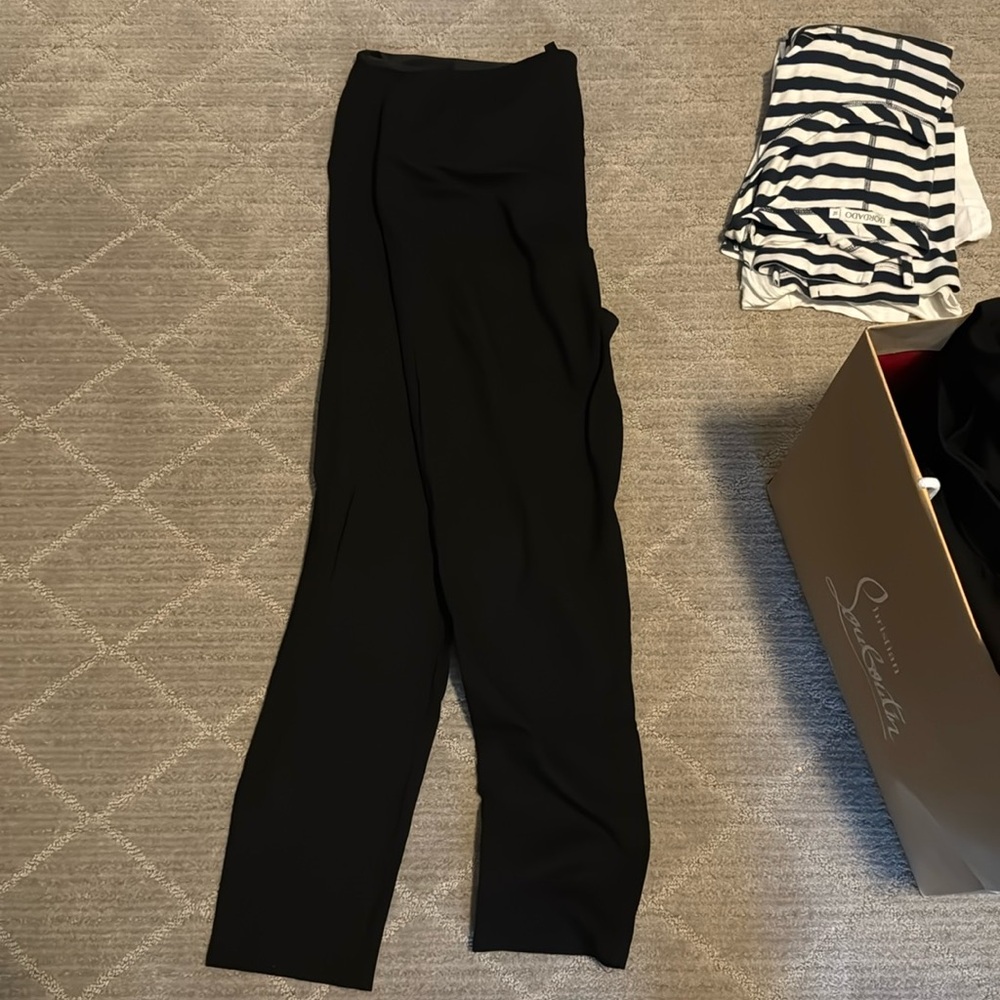 Black leggings